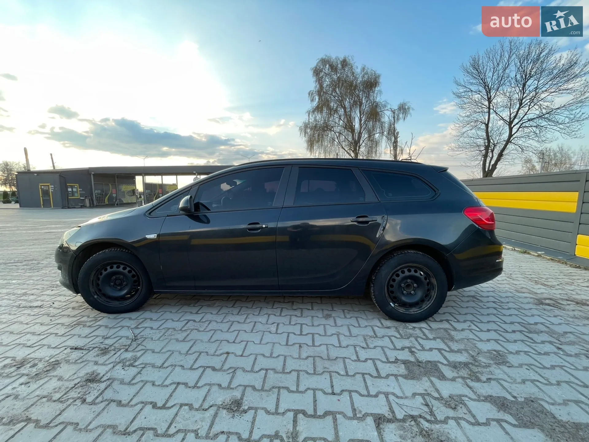 2014 Opel Astra - мініатюра 2