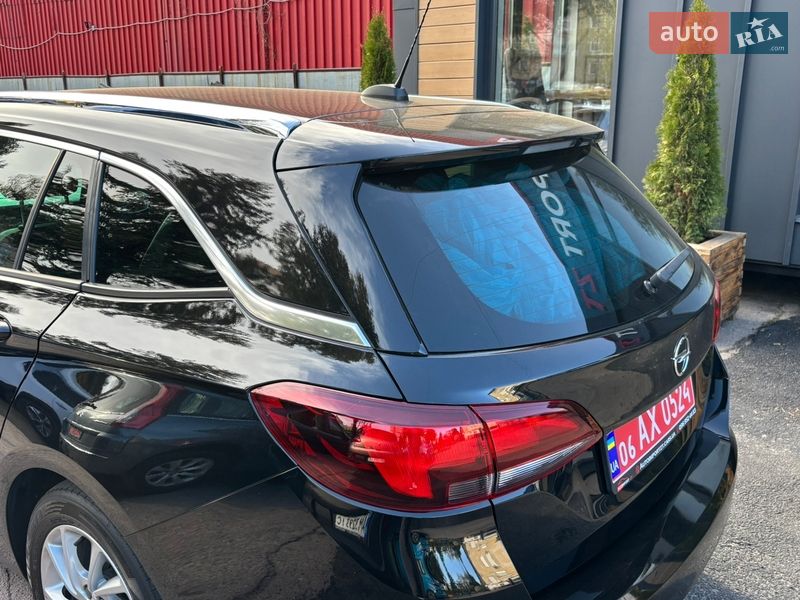 Универсал Opel Astra 2020 в Житомире