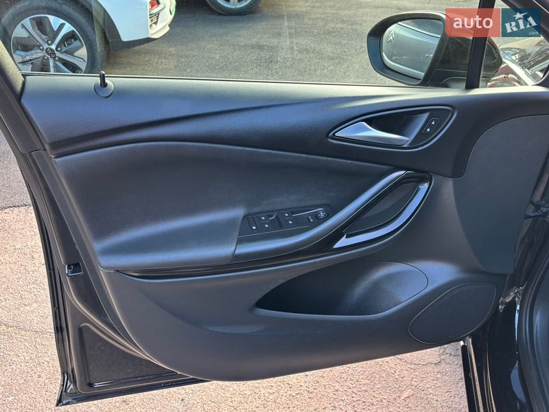 Универсал Opel Astra 2020 в Житомире