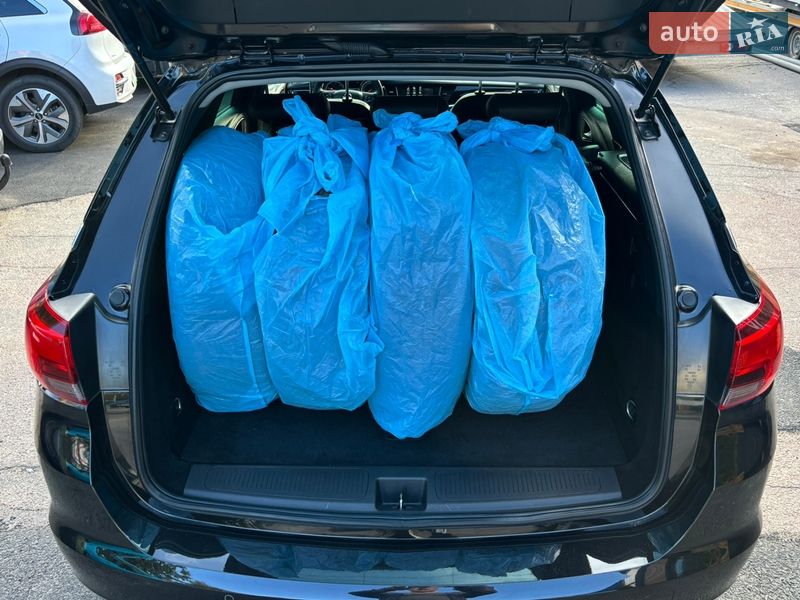 Универсал Opel Astra 2020 в Житомире