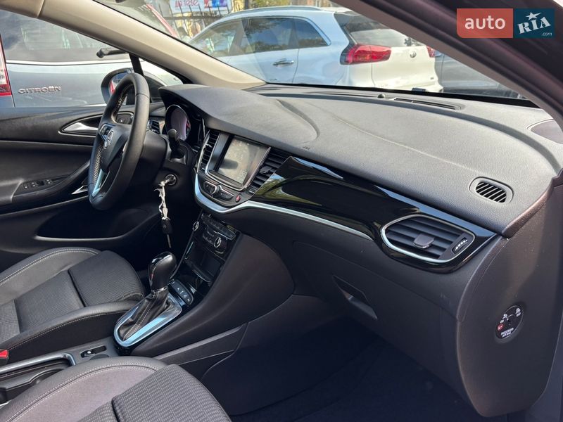 Универсал Opel Astra 2020 в Житомире