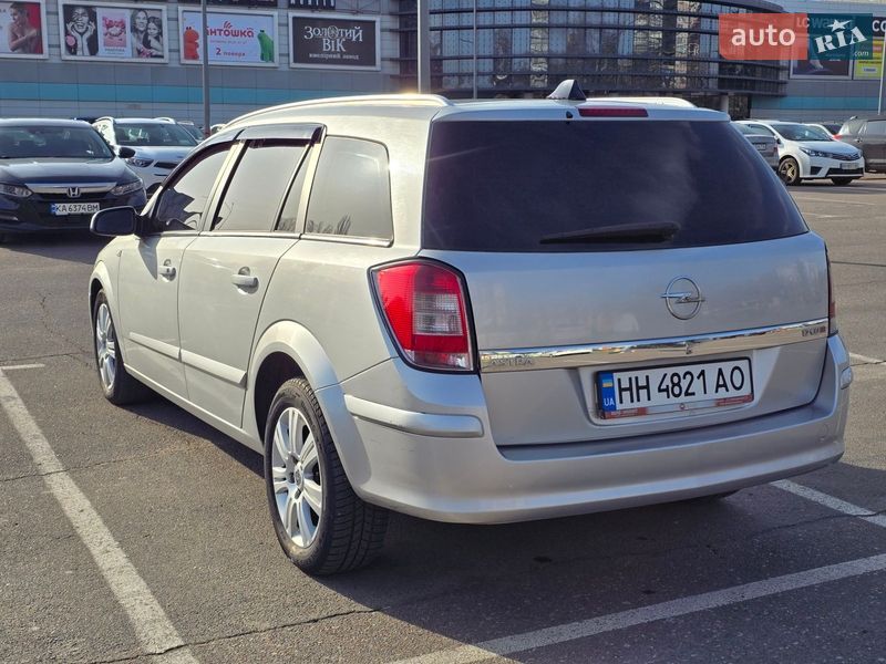 Универсал Opel Astra 2009 в Одессе