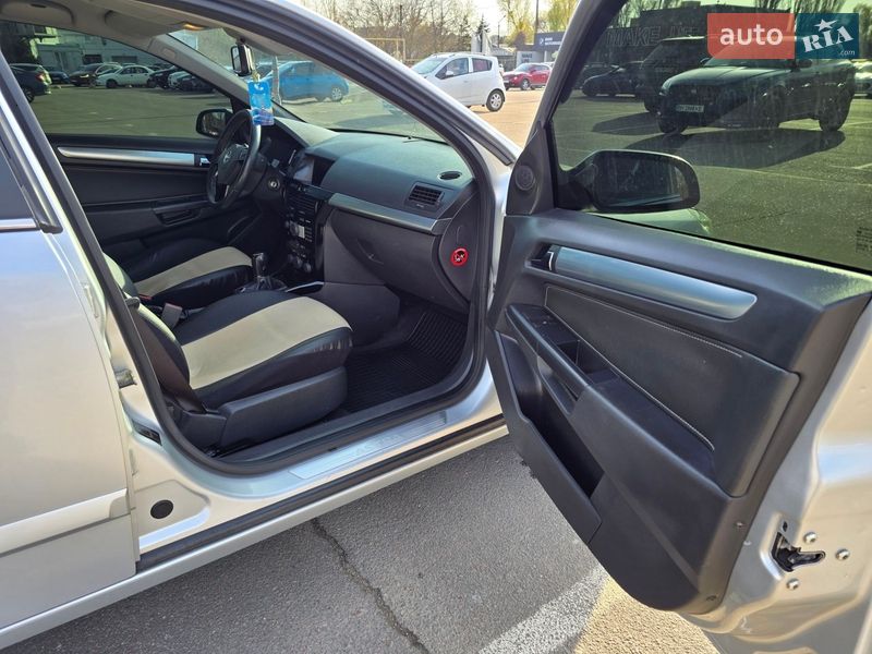 Универсал Opel Astra 2009 в Одессе