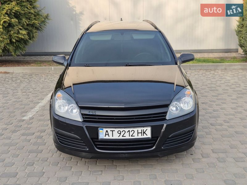 Универсал Opel Astra 2006 в Ивано-Франковске