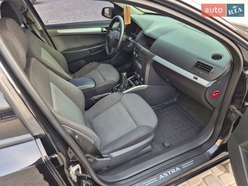 Универсал Opel Astra 2006 в Ивано-Франковске