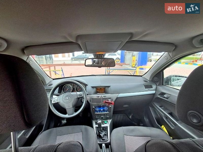 Хетчбек Opel Astra 2005 в Болграді