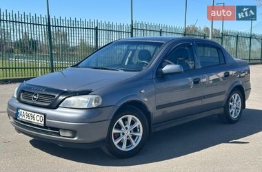 Седан Opel Astra 2007 в Киеве