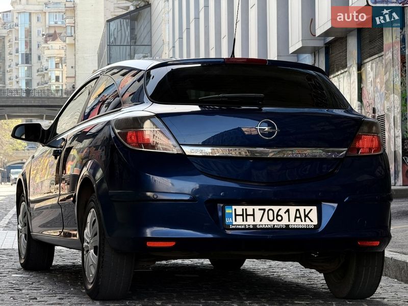 Купе Opel Astra 2008 в Одессе