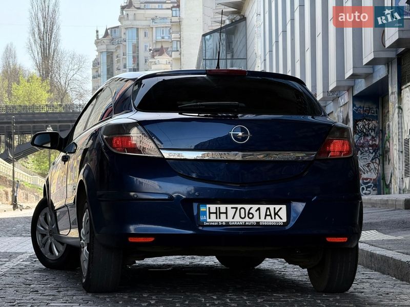 Купе Opel Astra 2008 в Одессе