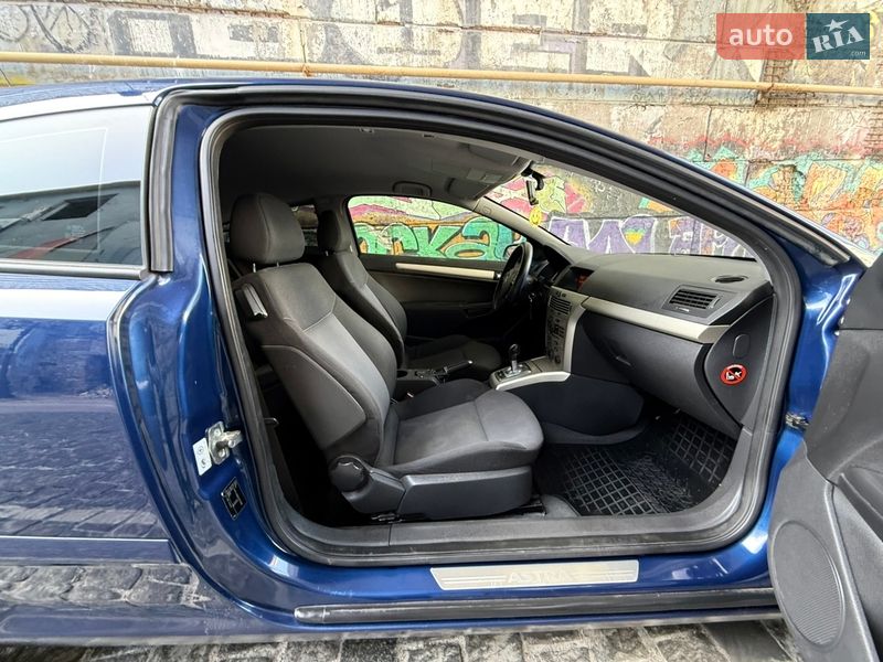 Купе Opel Astra 2008 в Одессе