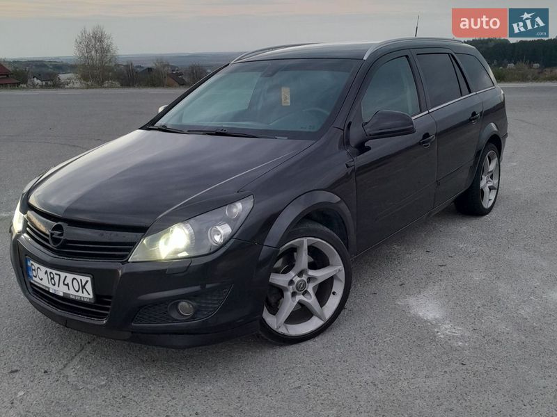 Opel Astra 2010
