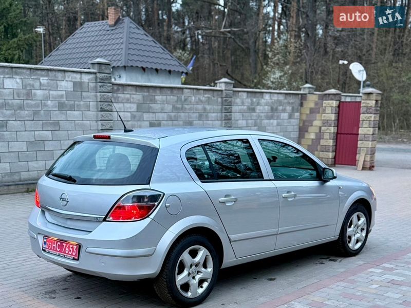 Хетчбек Opel Astra 2008 в Луцьку