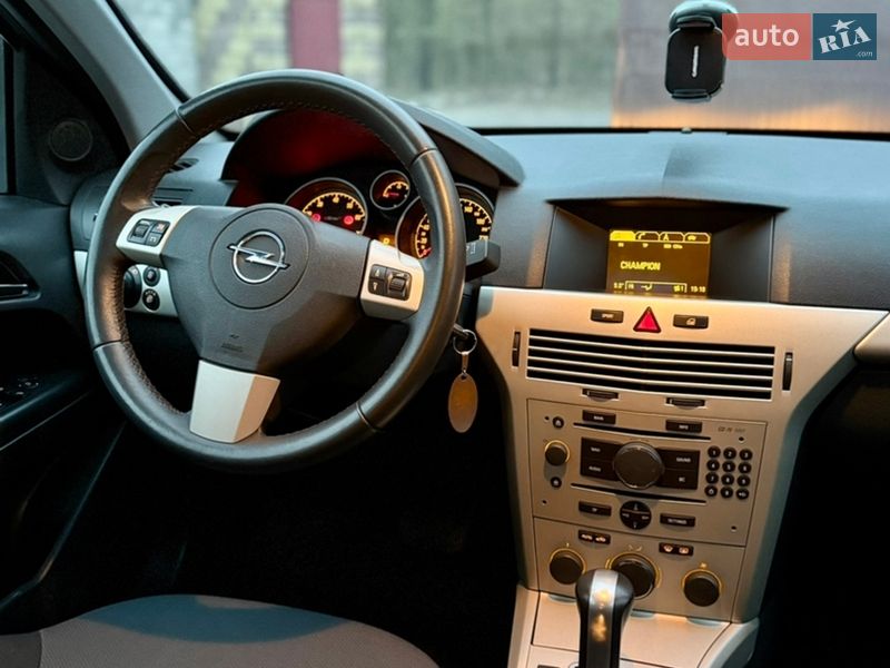 Хетчбек Opel Astra 2008 в Луцьку