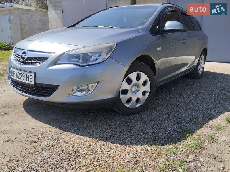 Универсал Opel Astra 2011 в Первомайске фото 2 Универсал Opel Astra 2011 в Первомайске