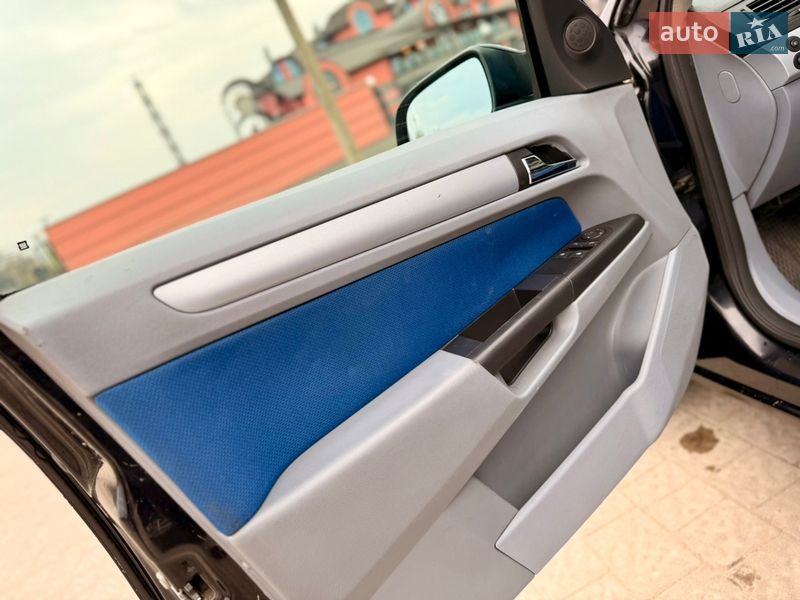 Хэтчбек Opel Astra 2004 в Дрогобыче