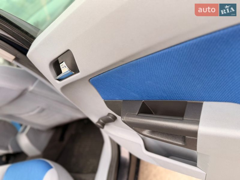 Хэтчбек Opel Astra 2004 в Дрогобыче