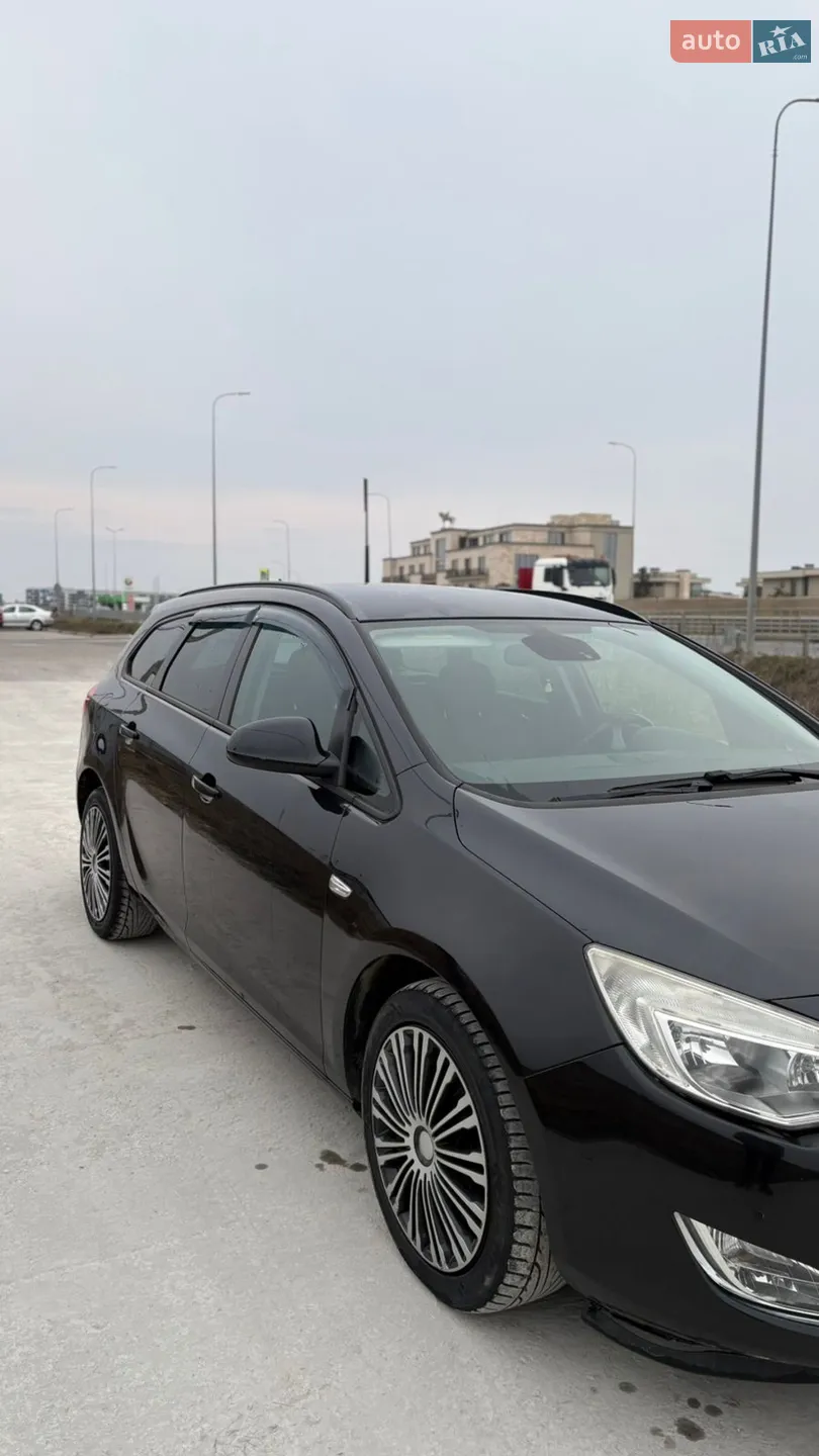 2011 Opel Astra - мініатюра 8