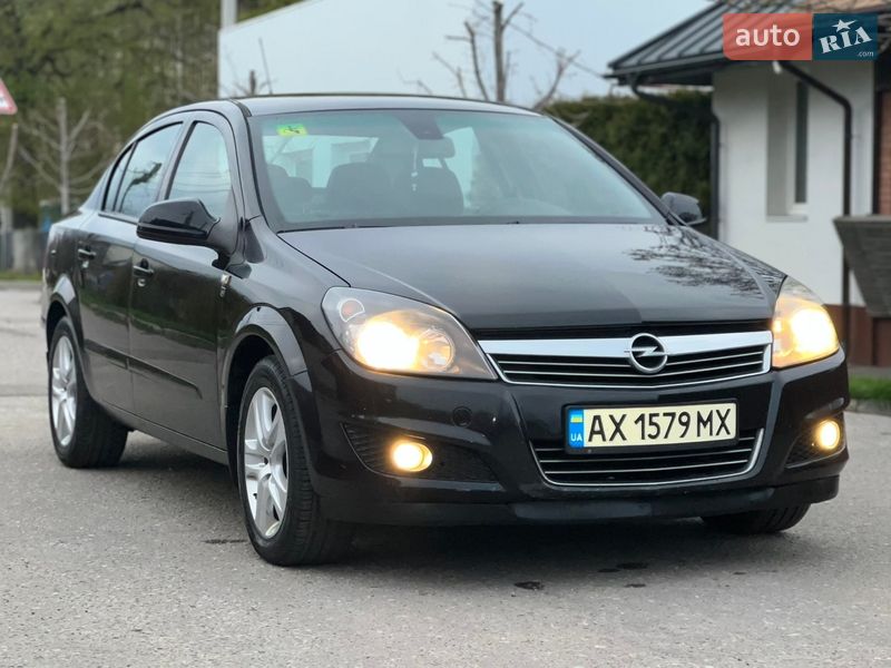 Opel Astra 2010