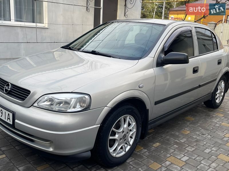 Opel Astra 2005