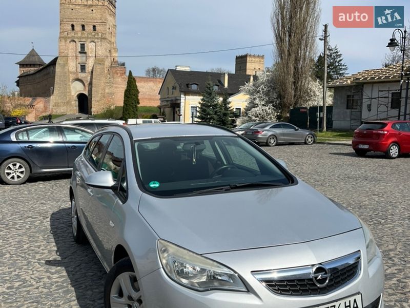 Opel Astra 2010
