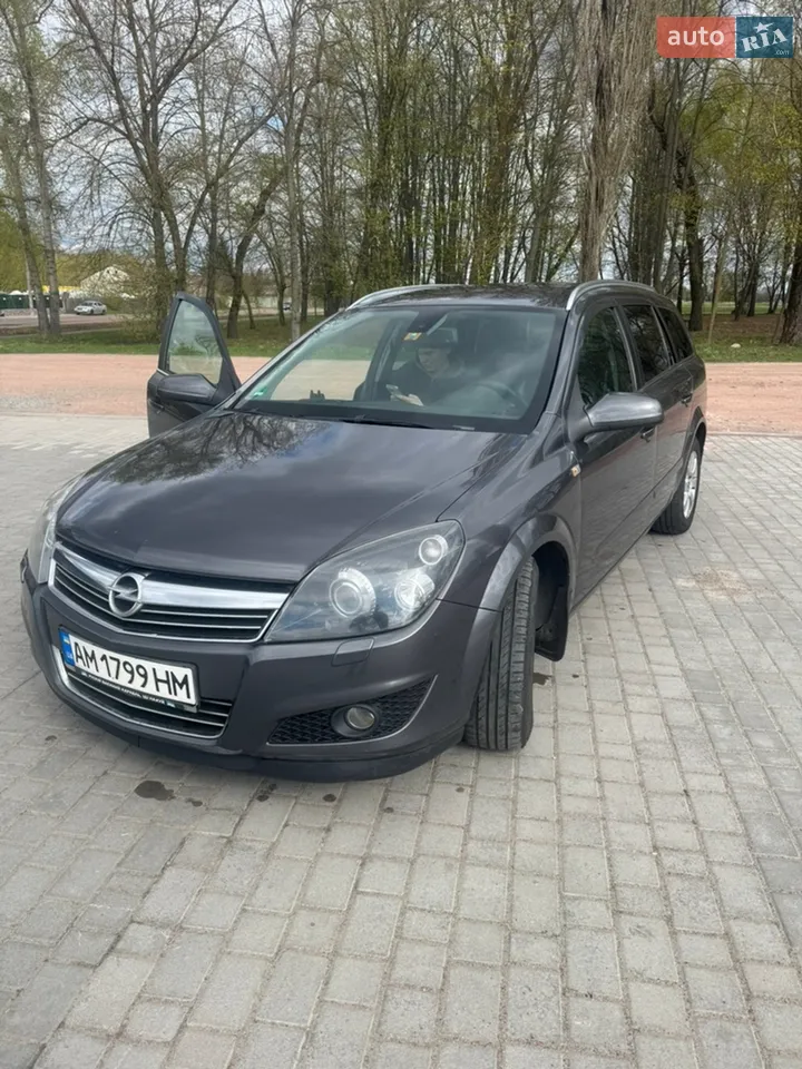 2010 Opel Astra - мініатюра 10