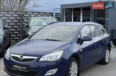Универсал Opel Astra 2011 в Киеве