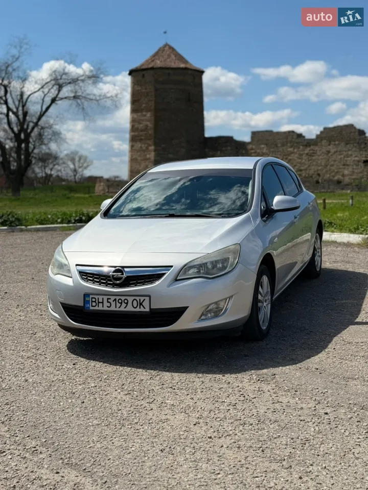 2011 Opel Astra - мініатюра 12