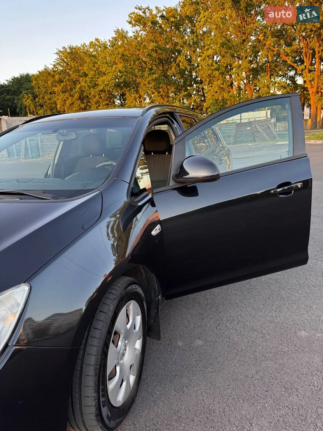 2011 Opel Astra - мініатюра 10