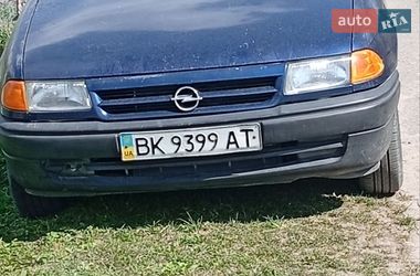 Універсал Opel Astra 1996 в Ковелі