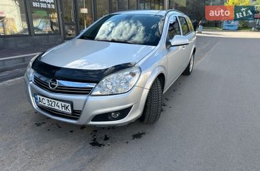 Універсал Opel Astra 2009 в Первомайську