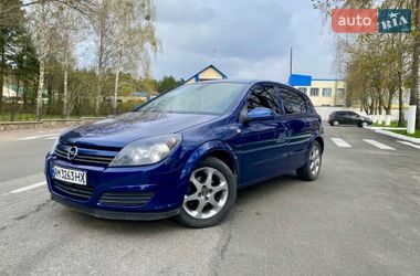 Хэтчбек Opel Astra 2004 в Радомышле