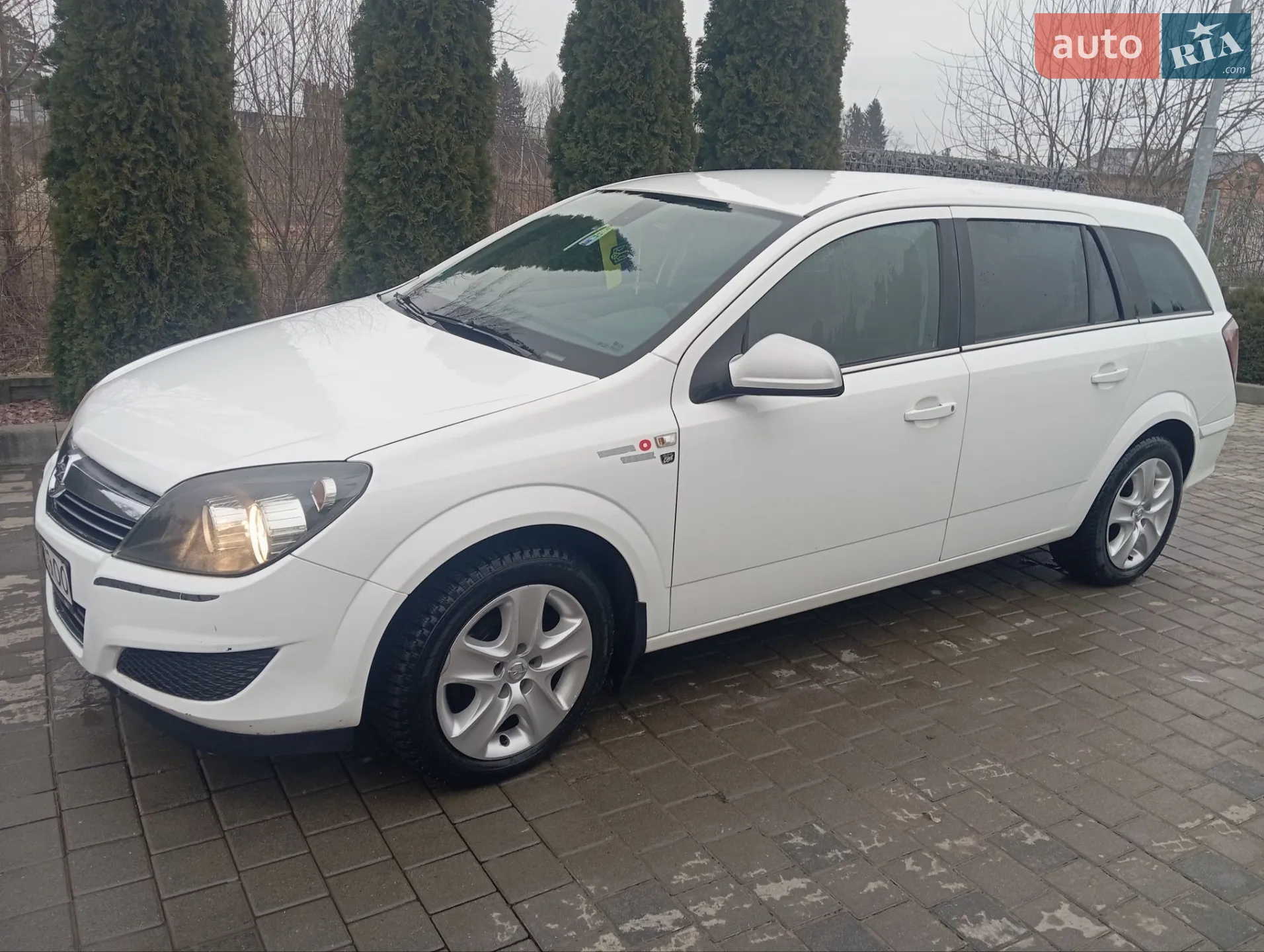 2010 Opel Astra - фото 1