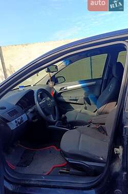 Хетчбек Opel Astra 2007 в Богодухіву