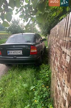 Седан Opel Astra 2004 в Хмельницком