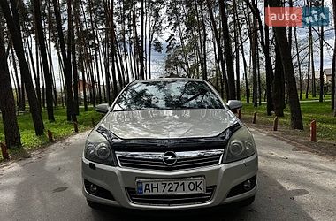 Хэтчбек Opel Astra 2008 в Киеве