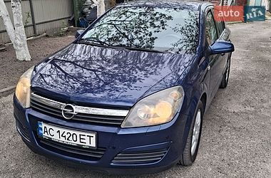 Хэтчбек Opel Astra 2004 в Киеве