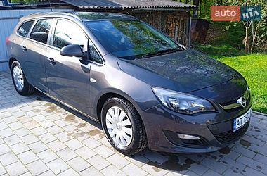 Универсал Opel Astra 2012 в Долине