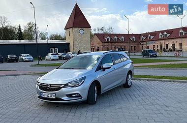 Универсал Opel Astra 2016 в Бережанах