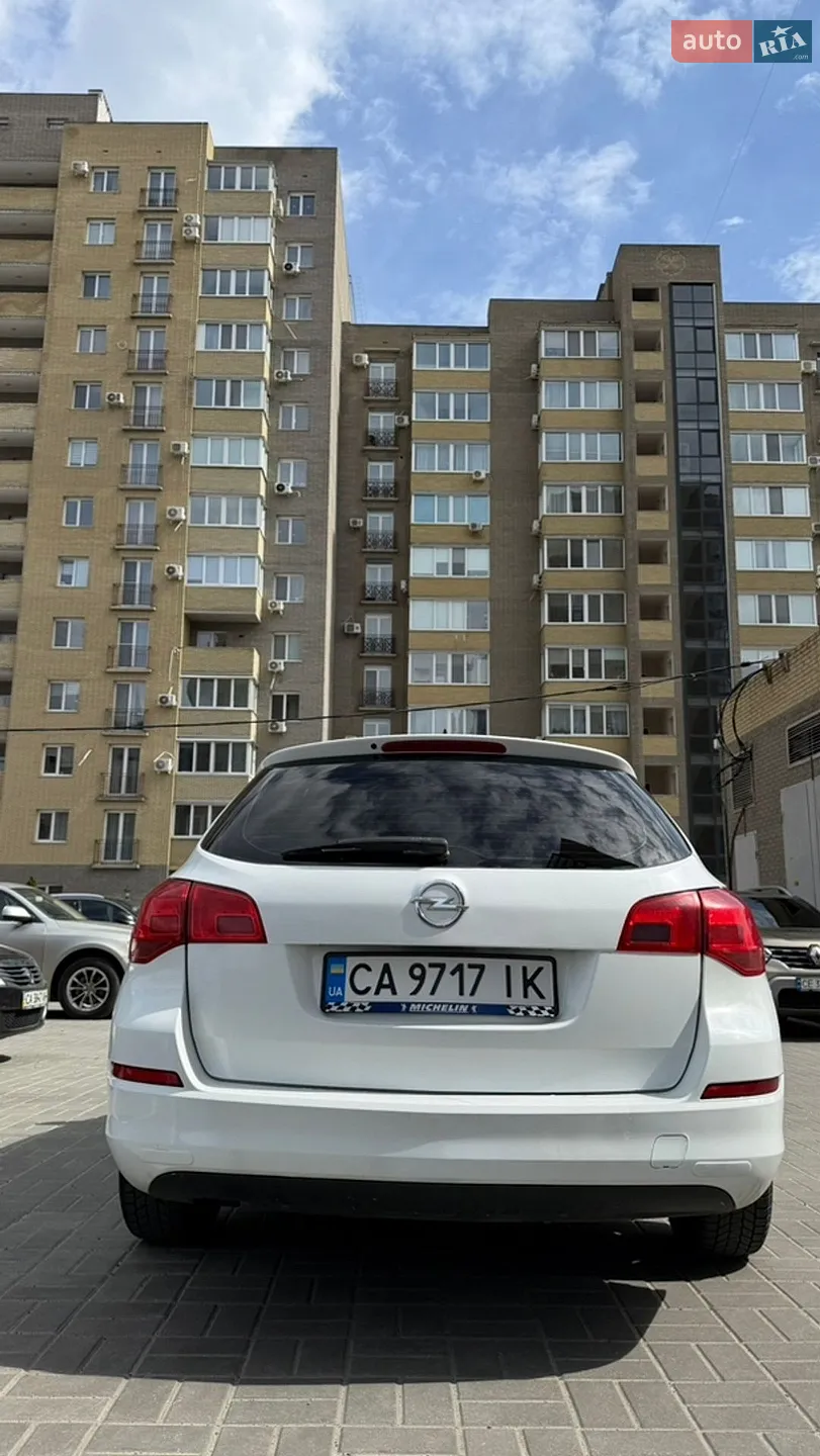 2011 Opel Astra - мініатюра 10