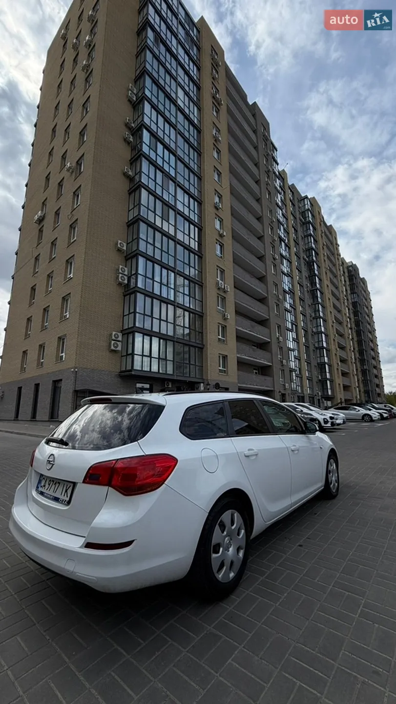 2011 Opel Astra - мініатюра 16