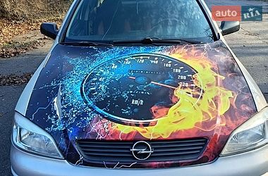 Седан Opel Astra 2007 в Синельниково