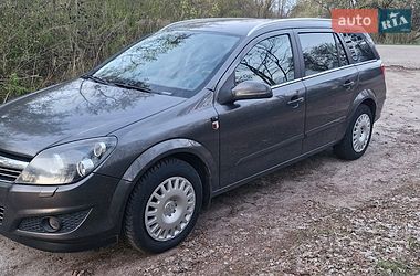 Універсал Opel Astra 2009 в Варві