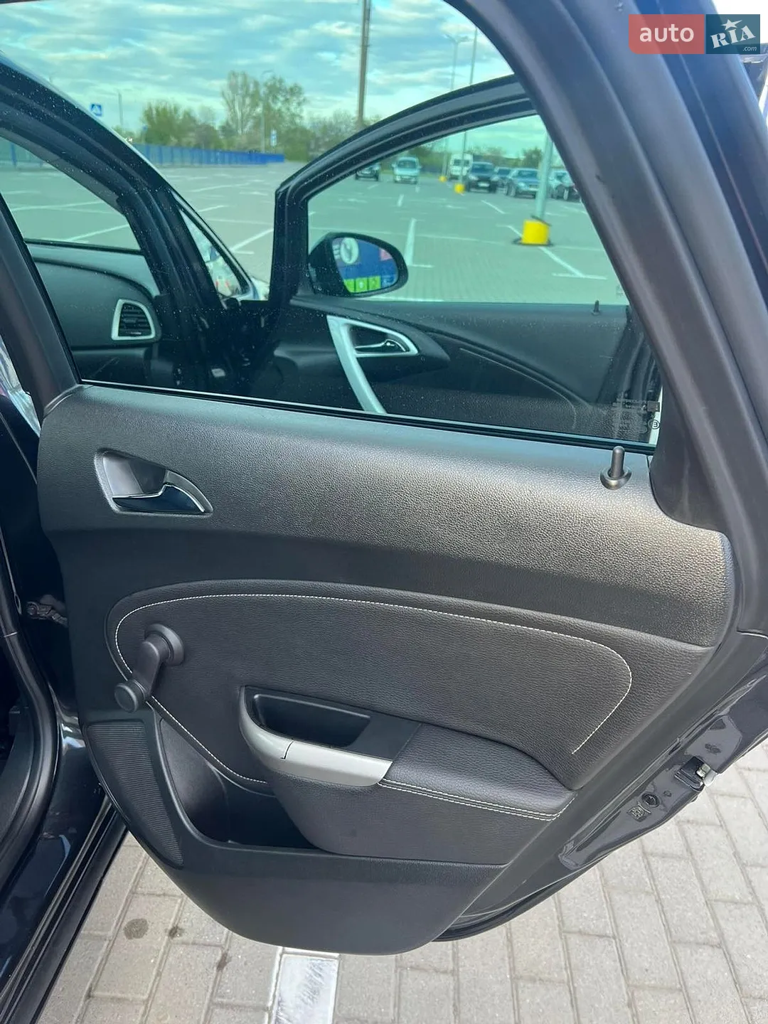 2012 Opel Astra - мініатюра 21