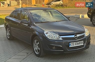 Седан Opel Astra 2010 в Черновцах
