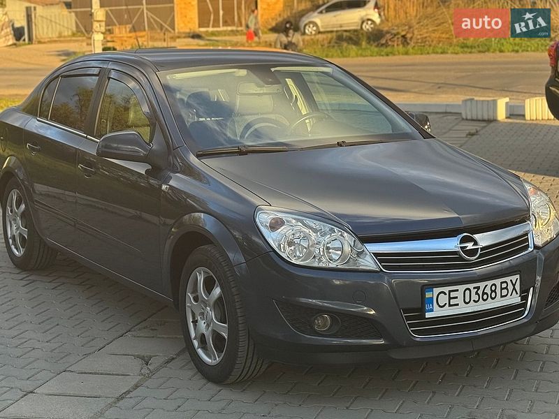 Седан Opel Astra 2010 в Черновцах