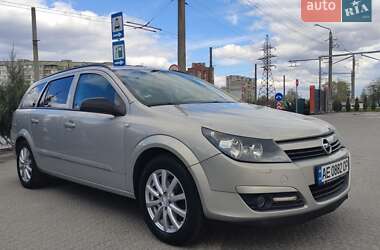 Универсал Opel Astra 2004 в Полтаве