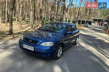 Седан Opel Astra 2003 в Києві