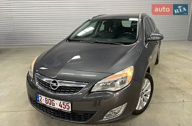 Універсал Opel Astra 2012 в Стрию