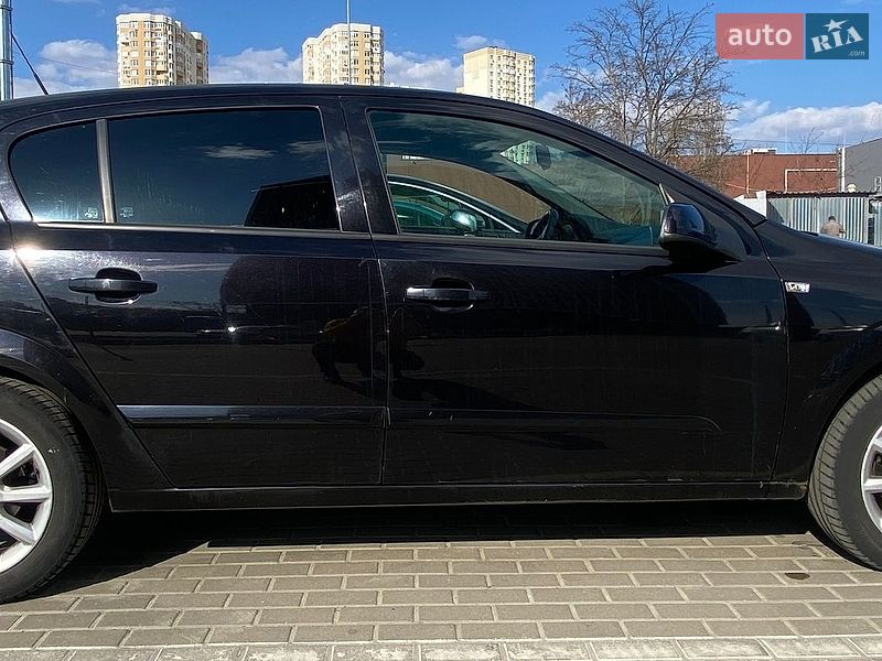 Хетчбек Opel Astra 2006 в Києві