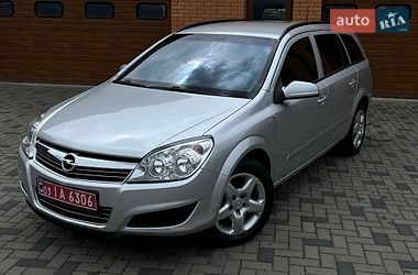 Універсал Opel Astra 2008 в Рівному